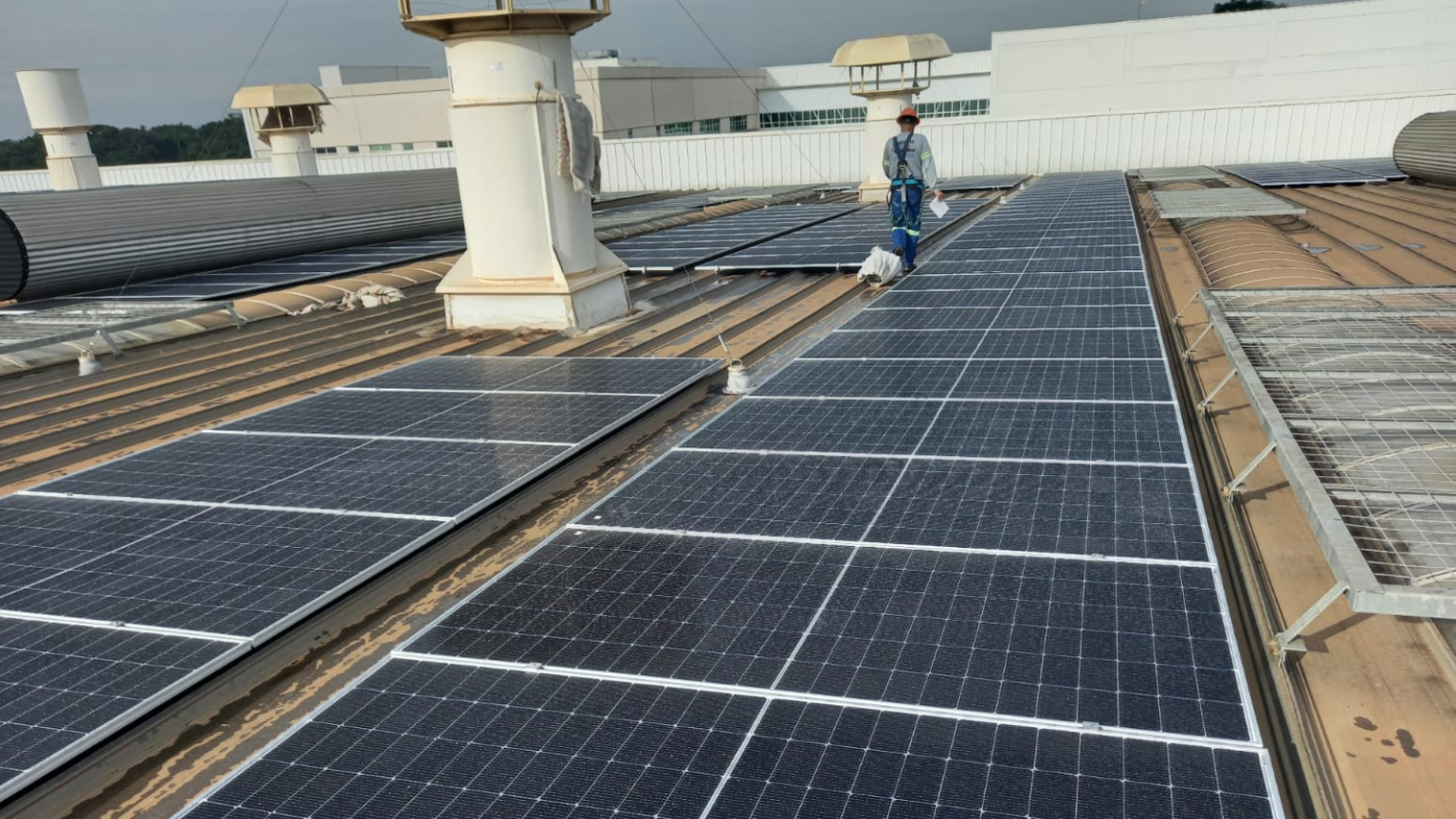SP_DESNO_POWERCOM_06